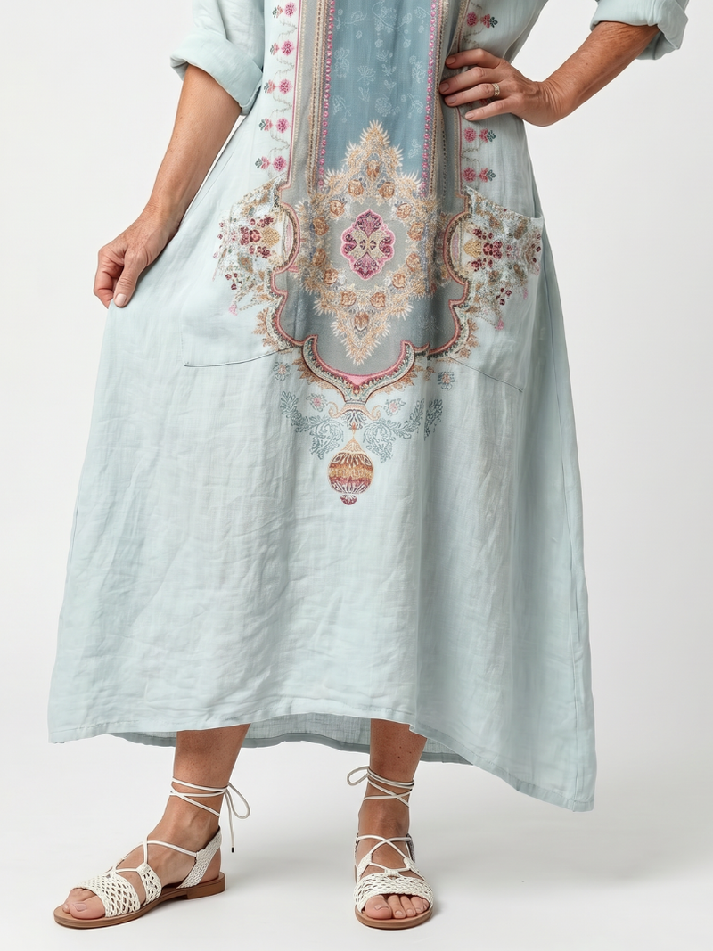 Kassiani™ | Vestido Midi Oversize con Panel Bordado Ornamental y Bolsillos