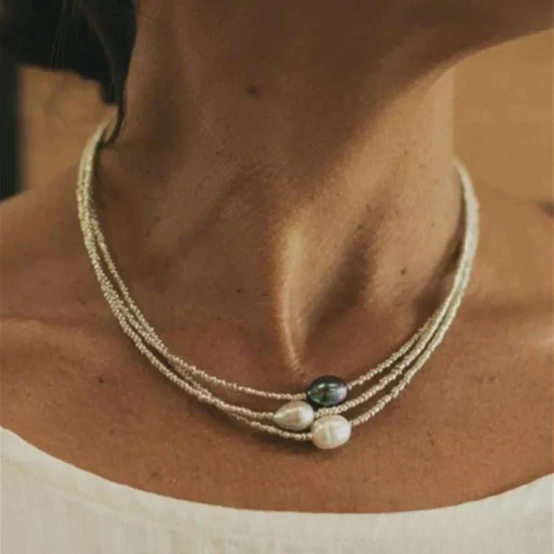 Collier de perles de style antique