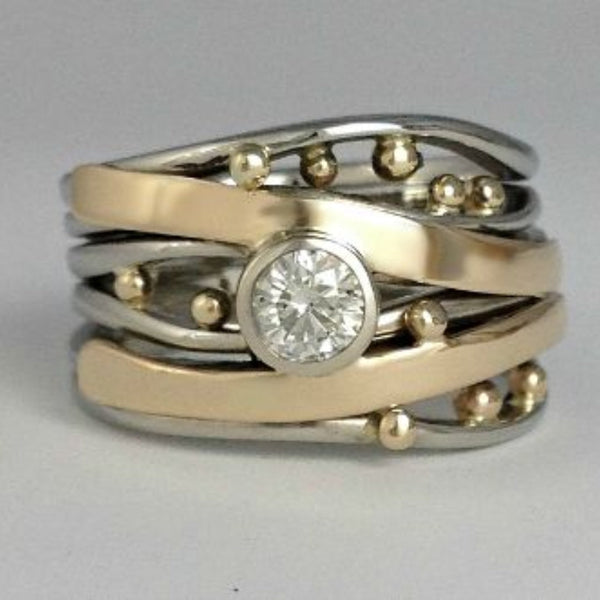 Anillo Dorado Incrustado™ – Destello Vintage