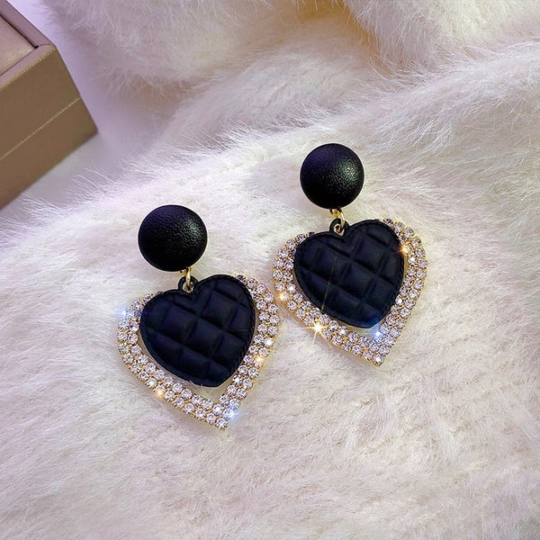 Pendientes de Corazón Negro en Oro