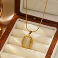 Collier Plaqué Or avec Opale Œil de Chat Ovale