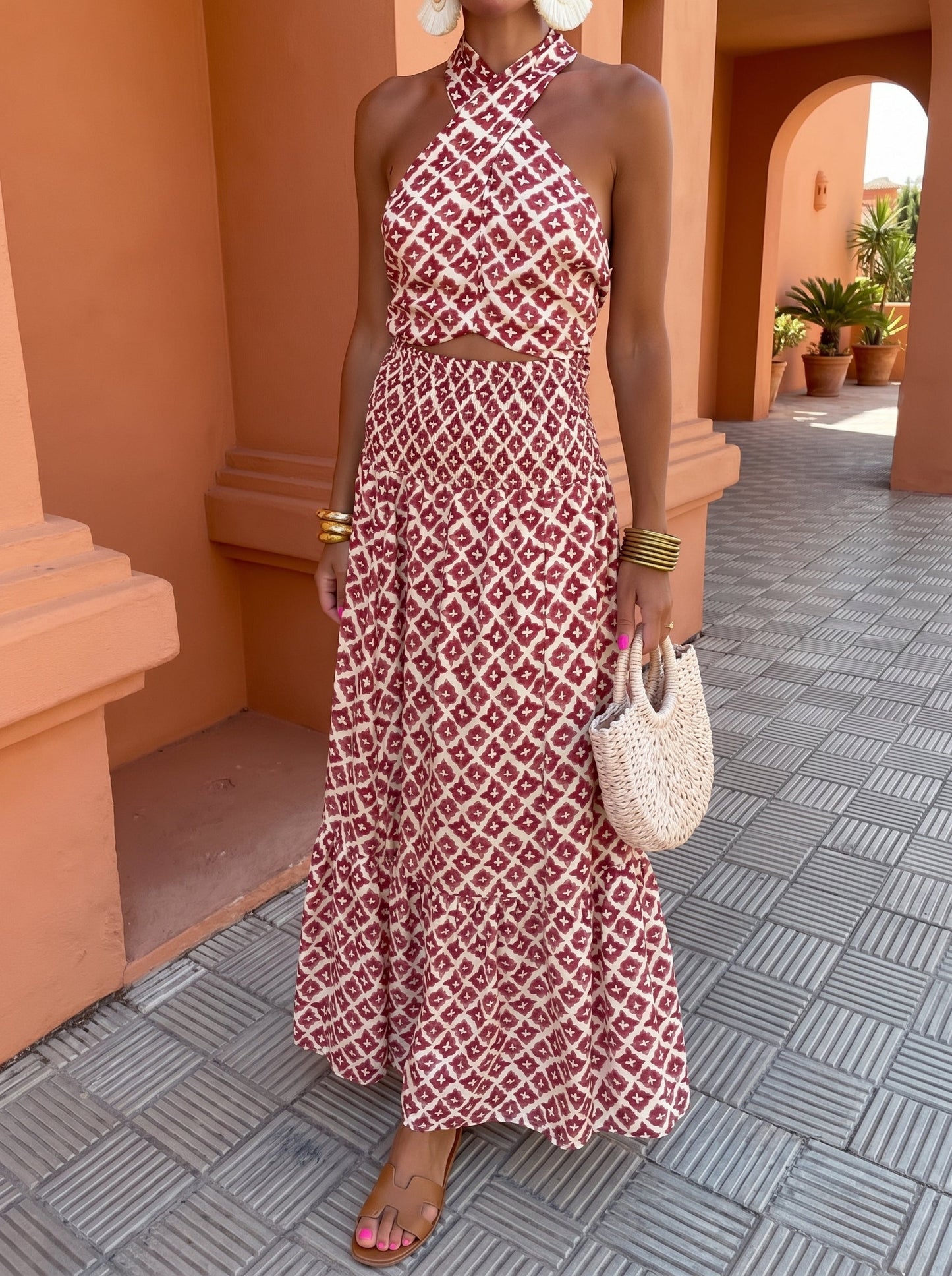 Conjunto Elegante con Hombros al Descubierto