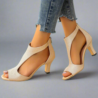 Blanca™ - Sandalias elegantes y cómodas con tacón sofisticado