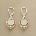 Boucles d'oreilles chics en or et argent avec perles