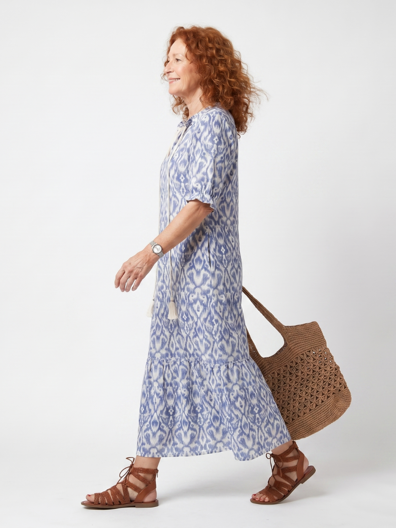 Ottoline™ | Vestido Midi Estampado con Cuello Anudado y Pompones