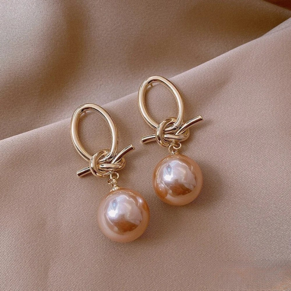 Pendientes Largos con Perla Atemporal