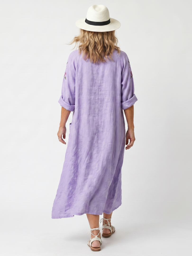Tavi™ | Vestido Midi Oversize con Bordado Floral y Bolsillos
