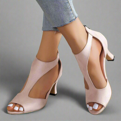 Blanca™ - Sandalias elegantes y cómodas con tacón sofisticado