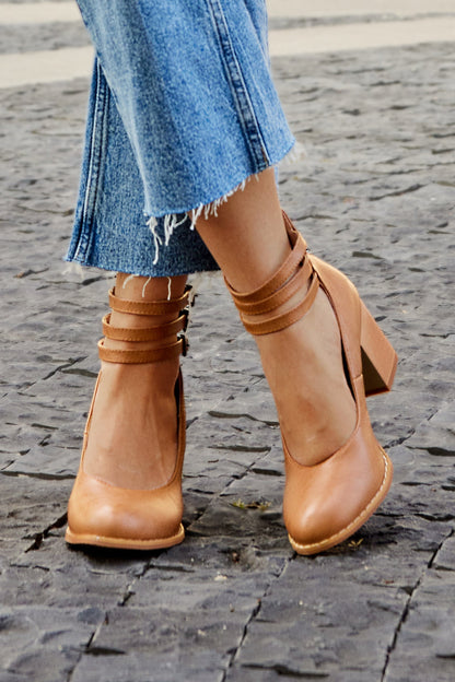 Blanca™ - Sandalias lisas con tira al tobillo y suela gruesa