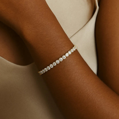 Bracelet de tennis plaqué or avec moissanite