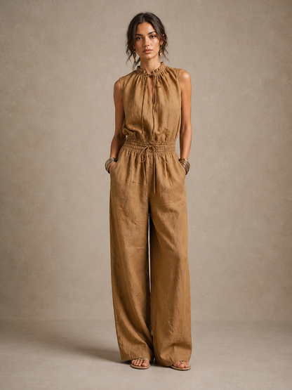 Carmen™ | Mono color camel con cuello alto anudado y pantalón de pierna ancha