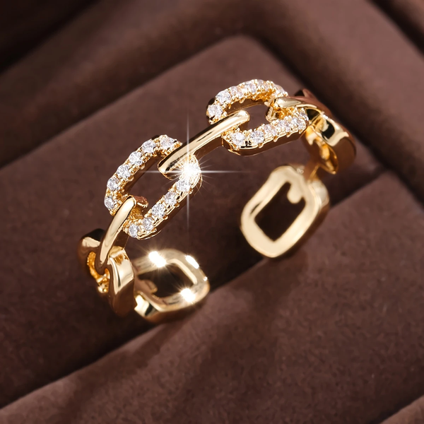 Anillo de Oro "Cadena Radiante"