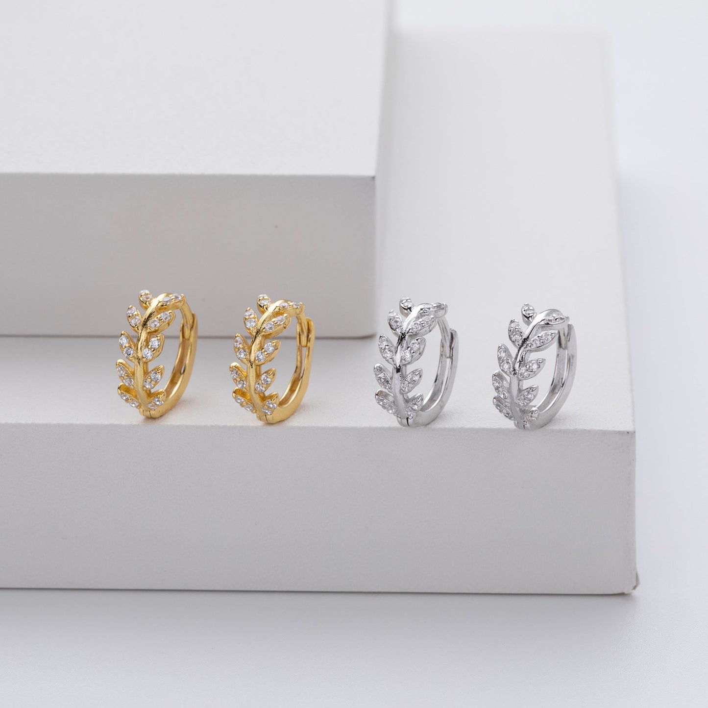 Pendientes en Plata en Forma de Hoja