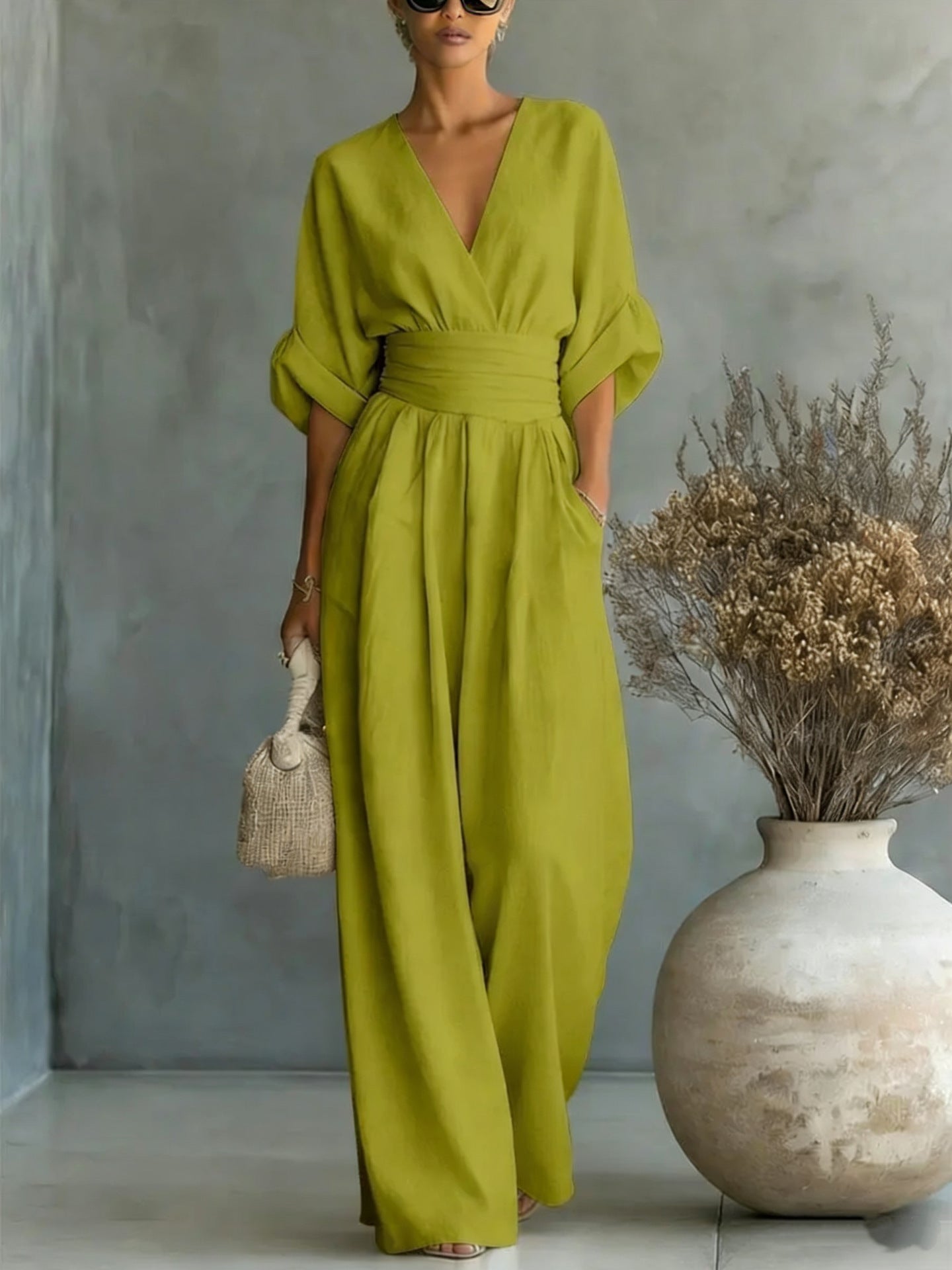 Vestido Elegante en V, Espalda Descubierta y Mangas Fluidas