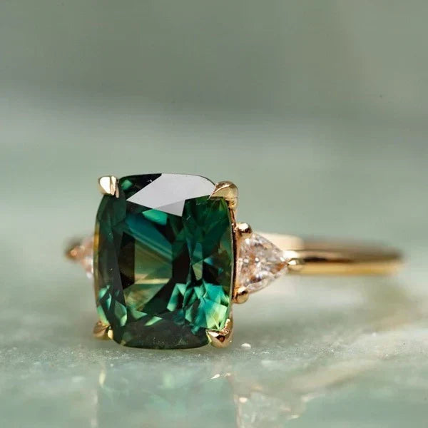 Anillo de Oro con Piedra Inspiración Vintage