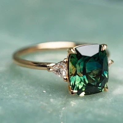 Anillo de Oro con Piedra Inspiración Vintage