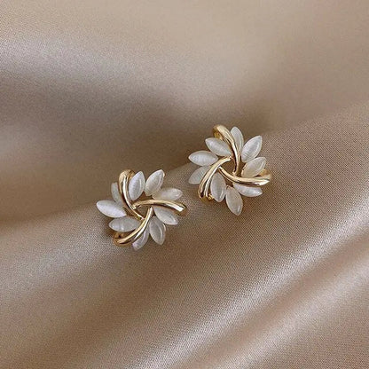 Pendientes Stud de Ópalo Blanco