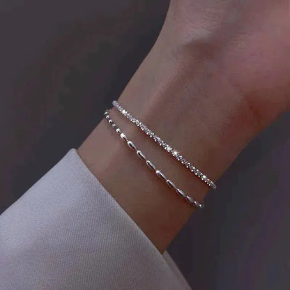 Ensemble de bracelets élégants en argent avec des pierres de zirconium