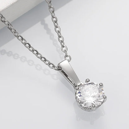 Collier Classique avec Pendentif en Zirconia