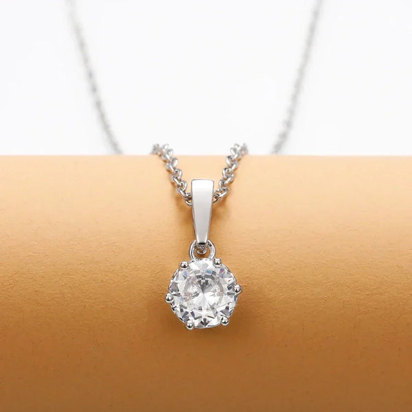Collier Classique avec Pendentif en Zirconia