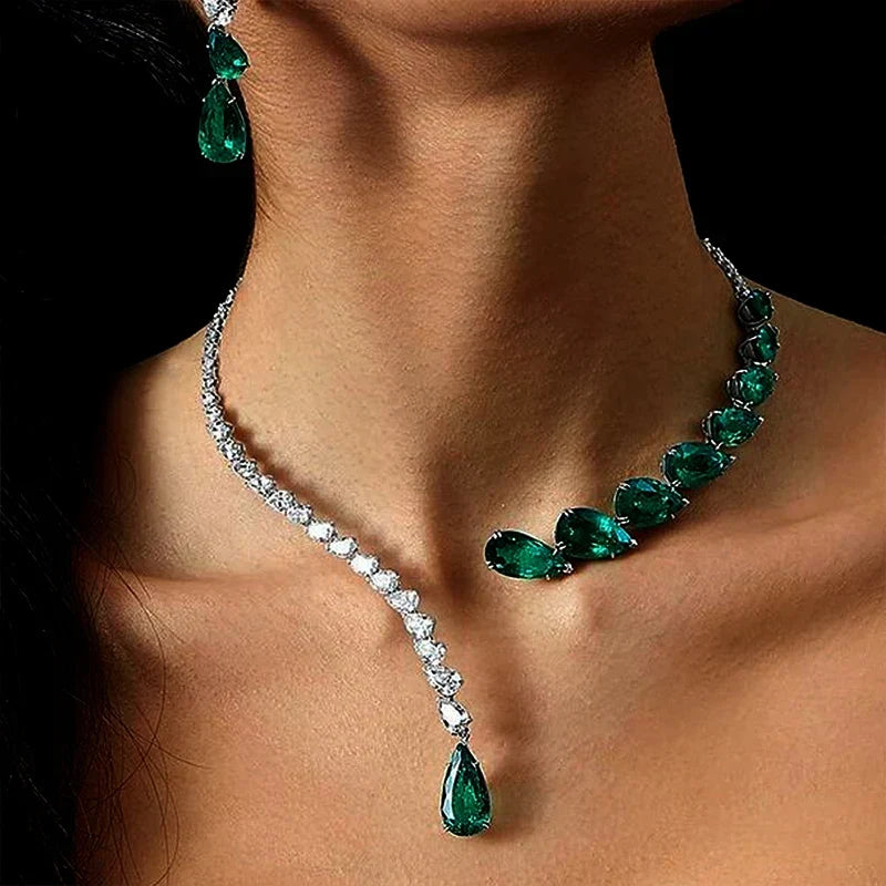 Collier Pendentif avec Cristal Vert