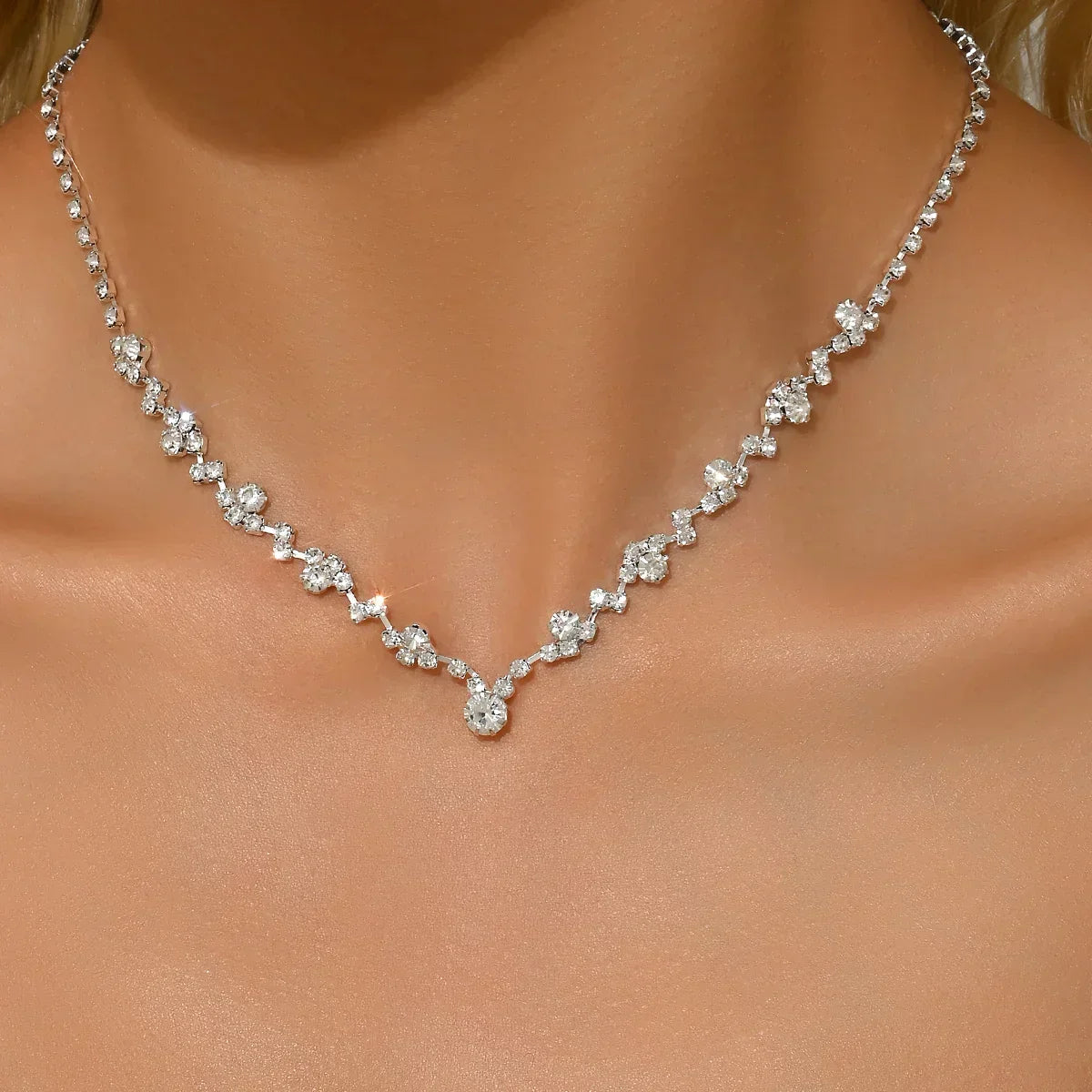 Collier de Mariage Élégant avec Diamants