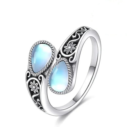 Bague Élégante avec Fleur en Pierre de Lune