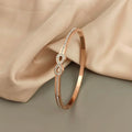 Bracelet Rigide Infinity avec Cristaux Exclusifs