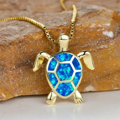 Collier Pendentif Tortue en Opale de Feu Verte Vintage