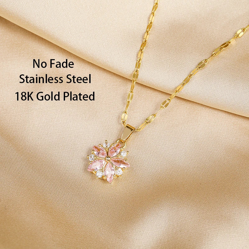 Collier Sakura Rose Romantique en Acier Inoxydable