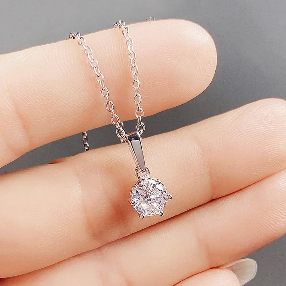 Collier Classique avec Pendentif en Zirconia