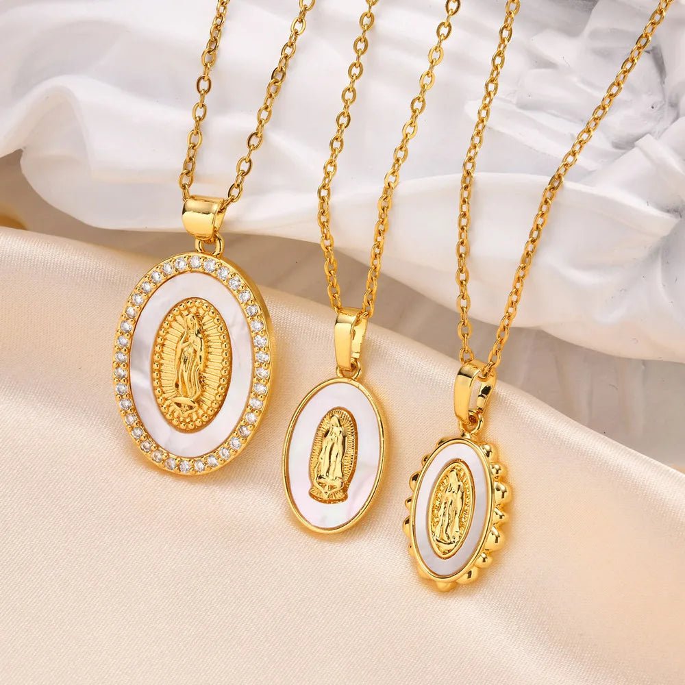 Collier avec Pendentif Ovale de la Vierge en Or