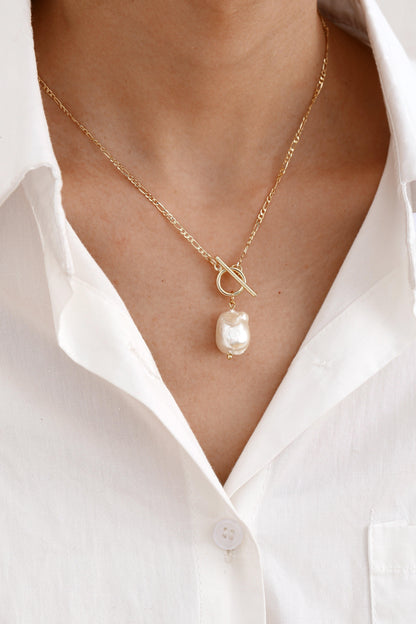 Collier Élégant avec Perle Dorée