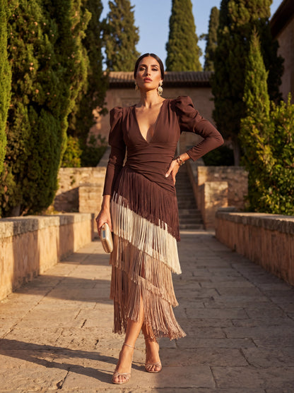 Vestido Evasé con Flecos Elegantes