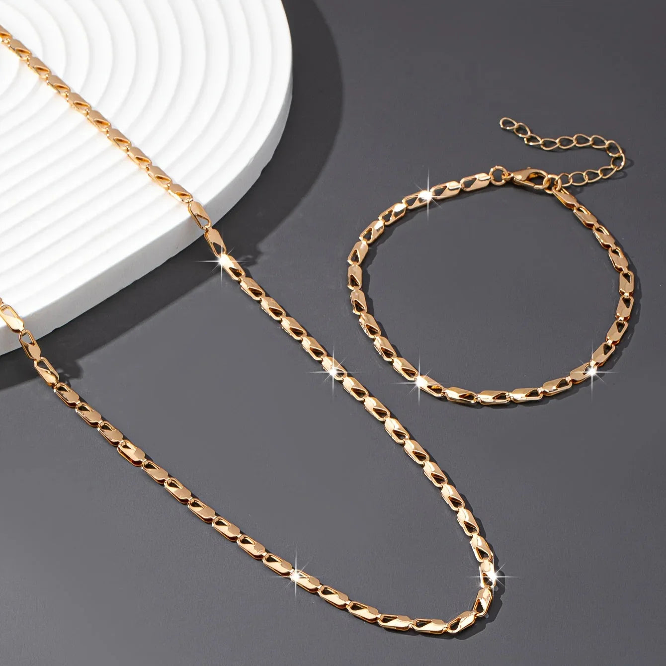 Ensemble Collier et Bracelet en Or 18K Élégant