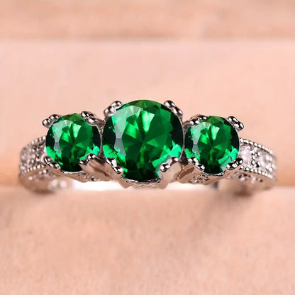 Bague Intemporelle avec Pierres d'Émeraude Brillantes