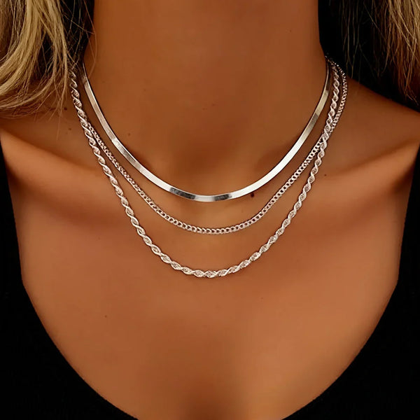 Collier Doré Multirangs Élégant