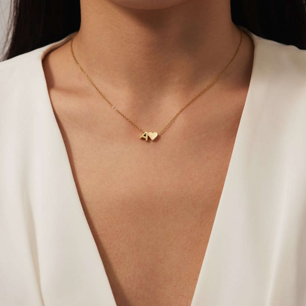 Collier Initial Intemporel avec Pendentif en Cœur