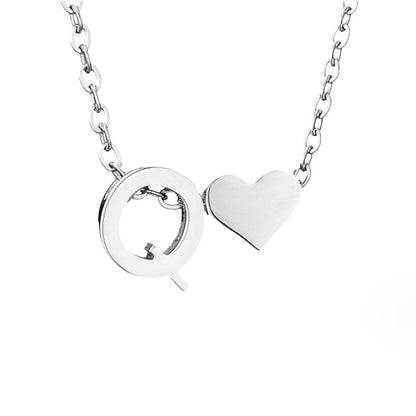 Collier Initial Intemporel avec Pendentif en Cœur