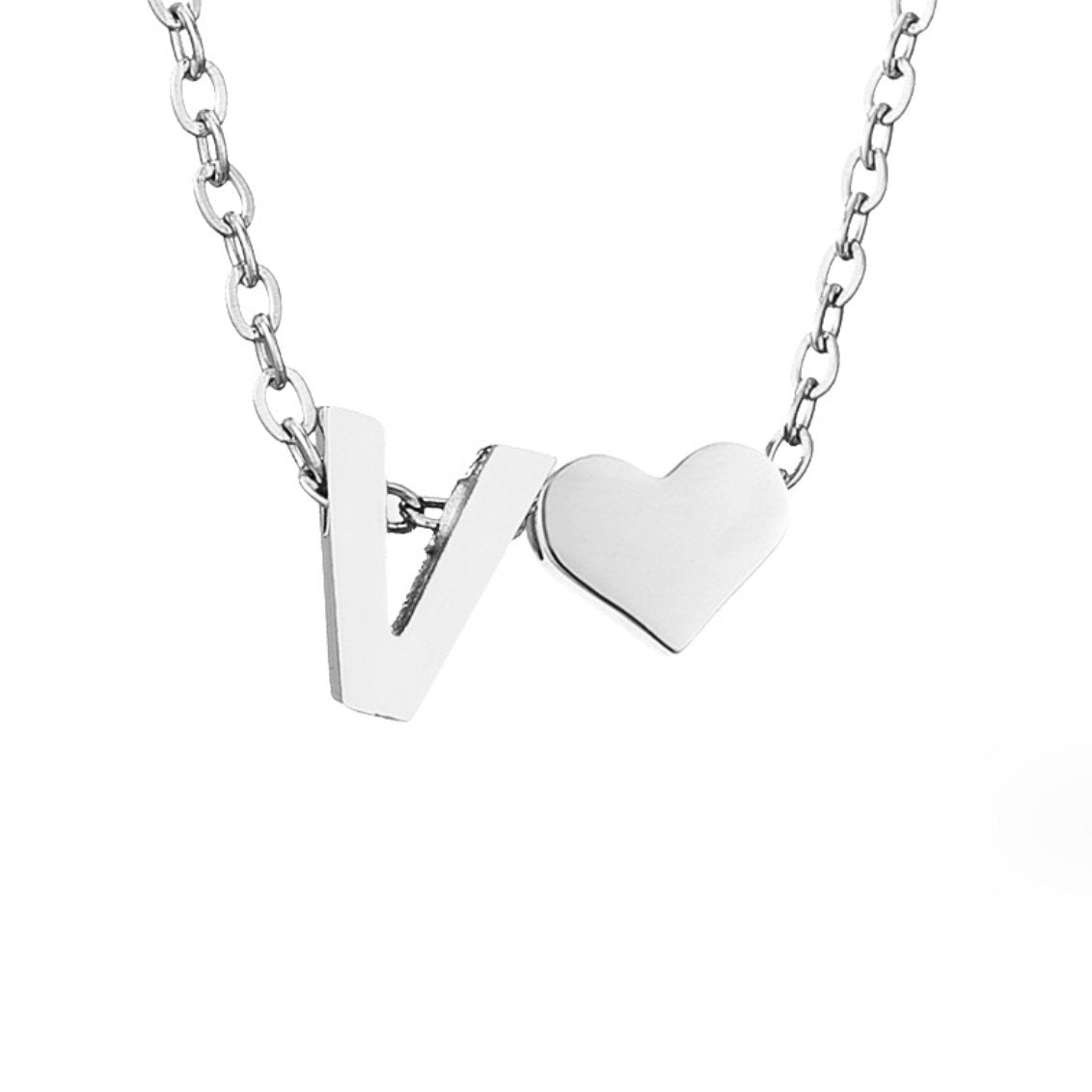 Collar inicial atemporal con colgante corazón