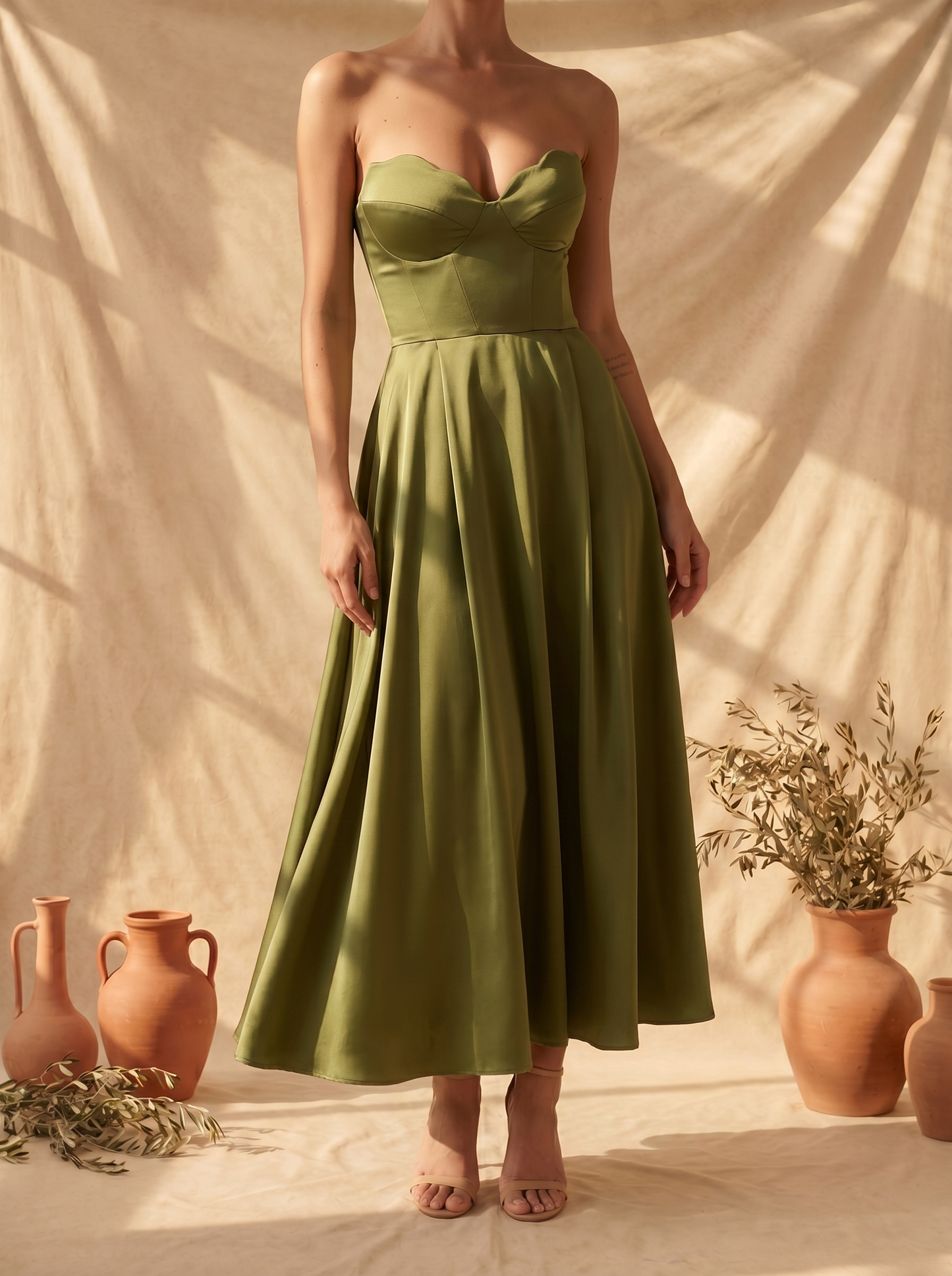 Liora™ | Vestido Midi Elegante sin Tirantes