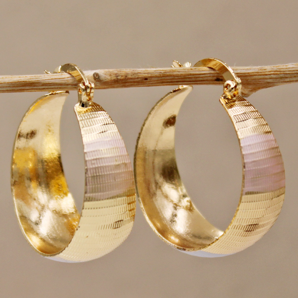 Pendientes de Oro de Lujo Refinado