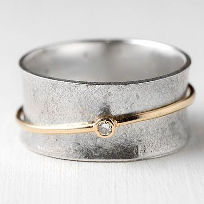 Anillo Elegancia Dorada™ – Plata y Destello