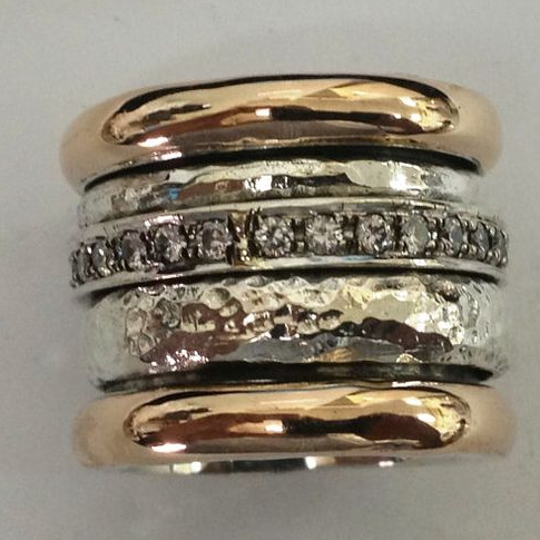 Anillo Dorado Estructurado - Volumen Vintage
