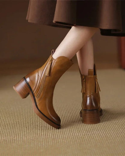 Alba™ | Botas con Tacón Cuadrado