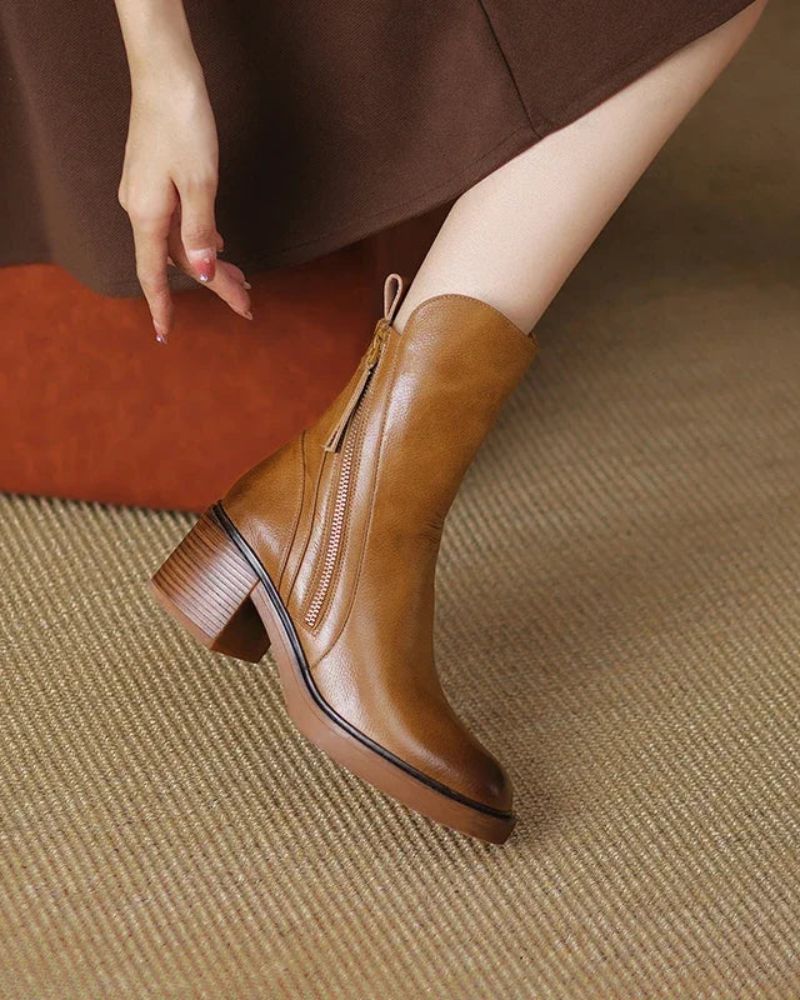 Alba™ | Botas con Tacón Cuadrado