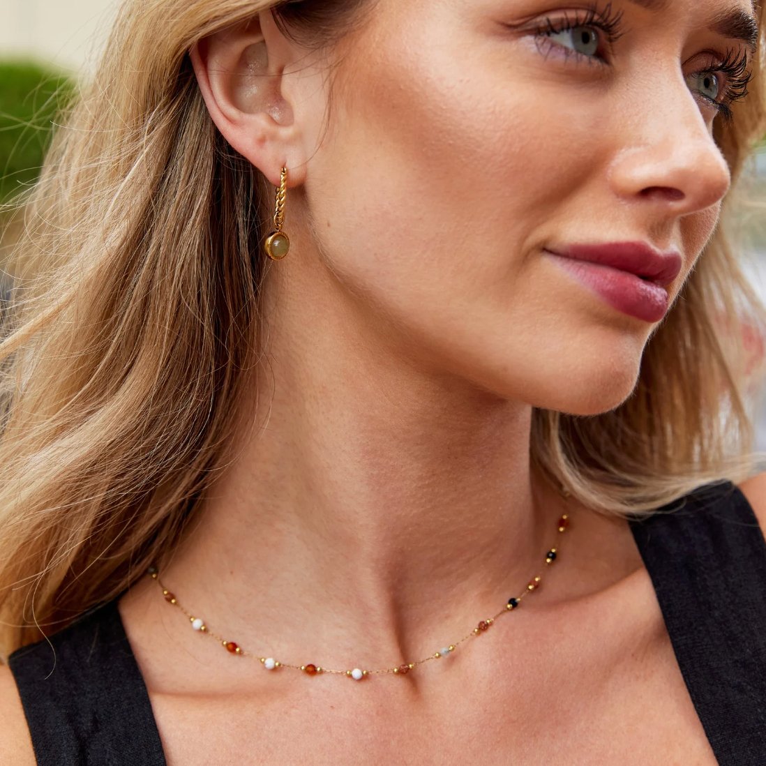 Collier Minimaliste avec Pierre