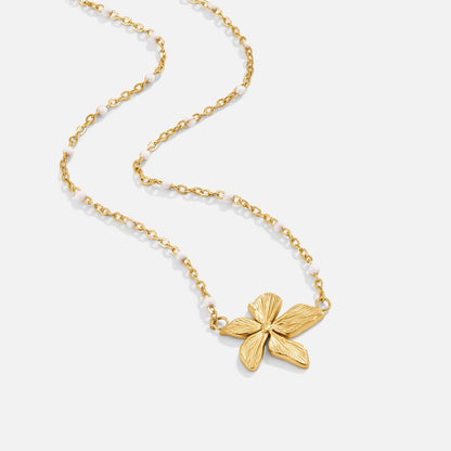 Collier Élégant avec Fleur en Or