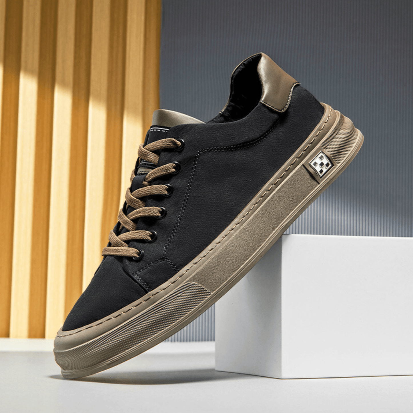 Ariston™ | Zapatilla Clásica